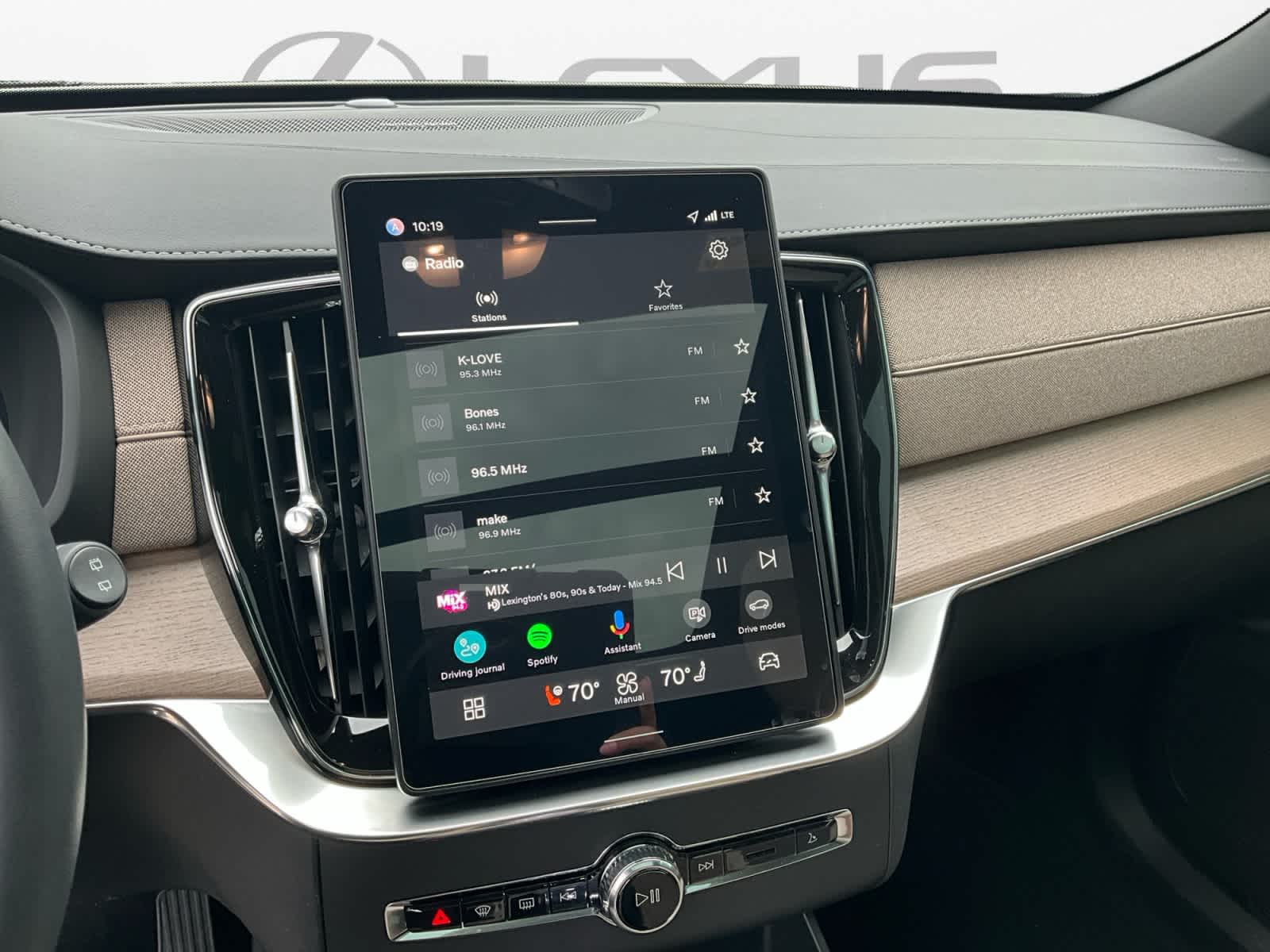 2026 Volvo XC90 Plus