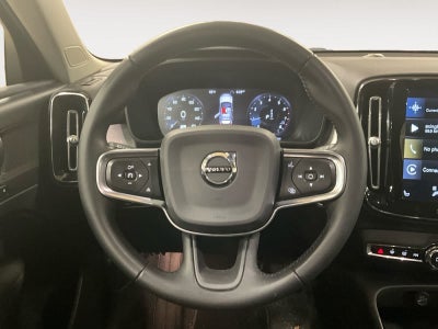 2020 Volvo XC40 Momentum