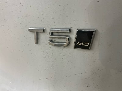 2020 Volvo XC40 Momentum