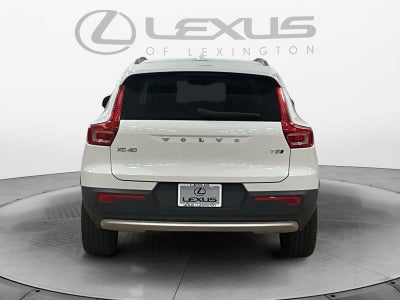 2020 Volvo XC40 Momentum