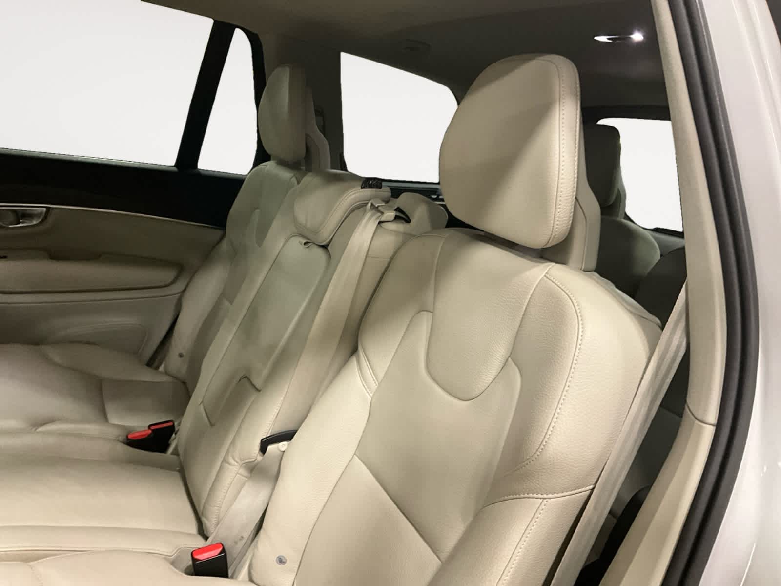 2020 Volvo XC90 Momentum