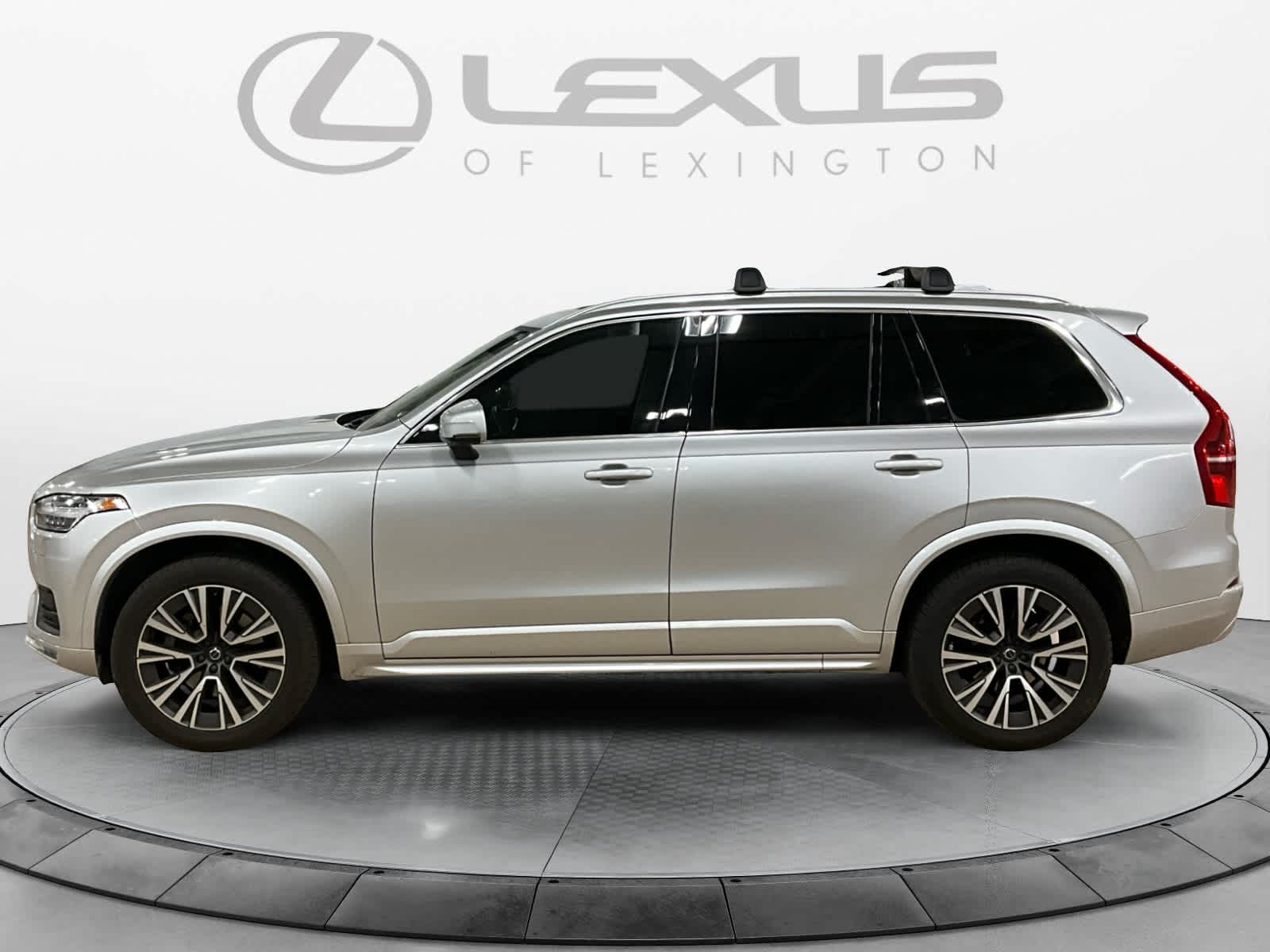 2020 Volvo XC90 Momentum