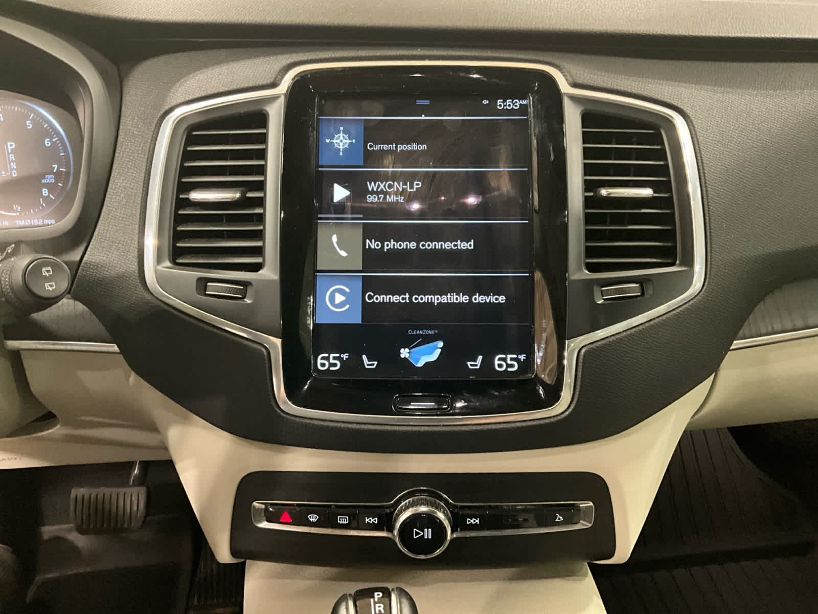 2020 Volvo XC90 Momentum