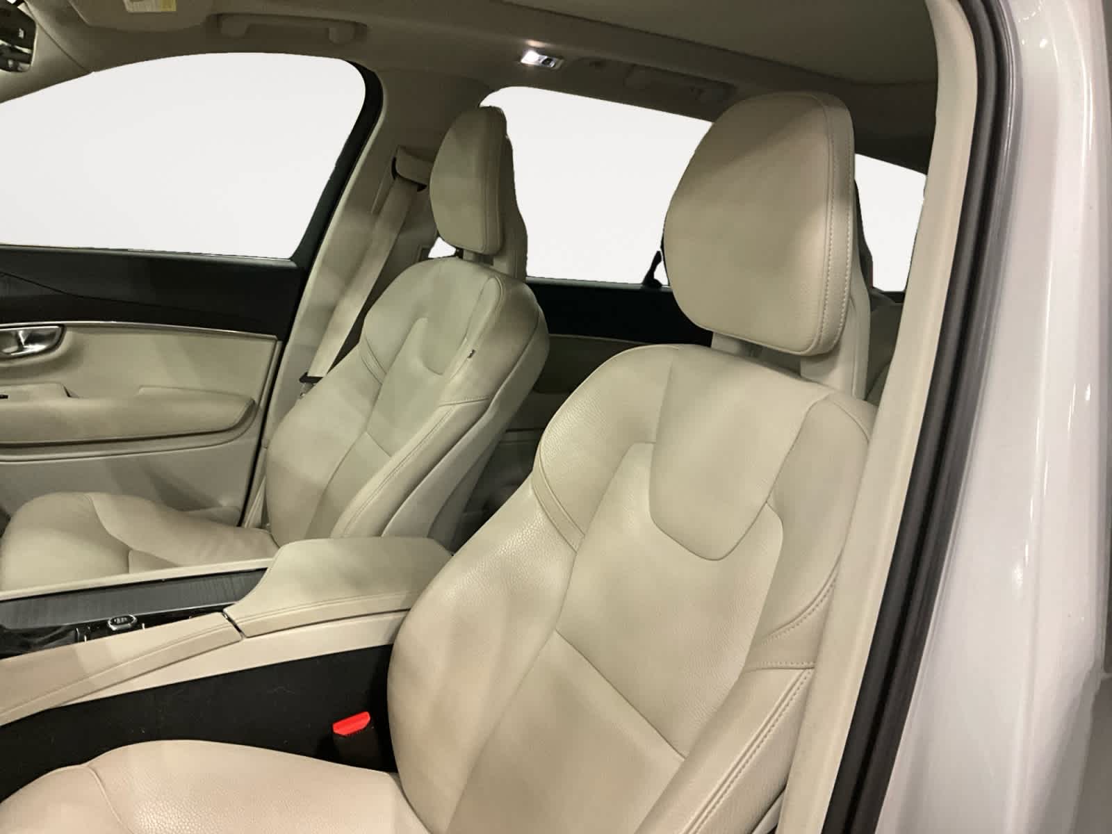 2020 Volvo XC90 Momentum