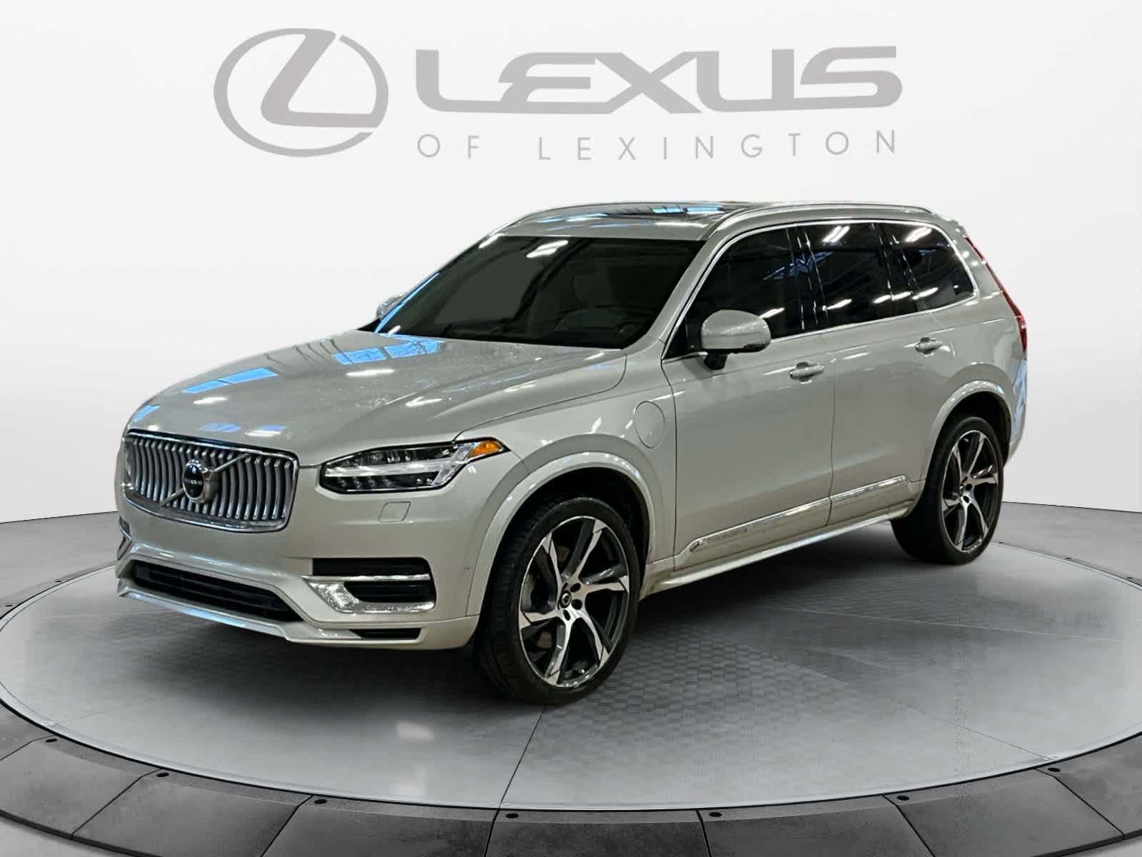 2022 Volvo XC90 Recharge Plug-In Hybrid Inscription