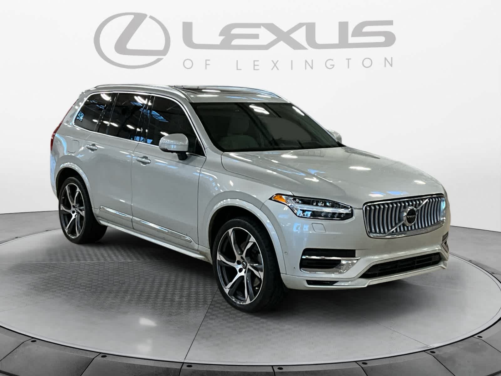 2022 Volvo XC90 Recharge Plug-In Hybrid Inscription