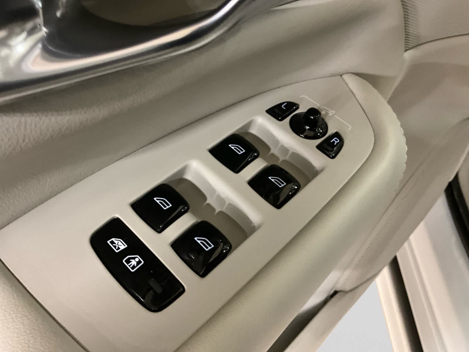 2025 Volvo XC90 Plug-In Hybrid Ultra