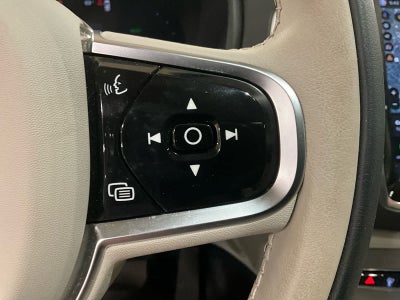 2025 Volvo XC90 Plug-In Hybrid Ultra