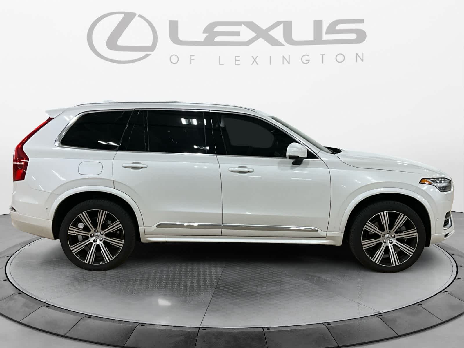 2025 Volvo XC90 Plug-In Hybrid Ultra