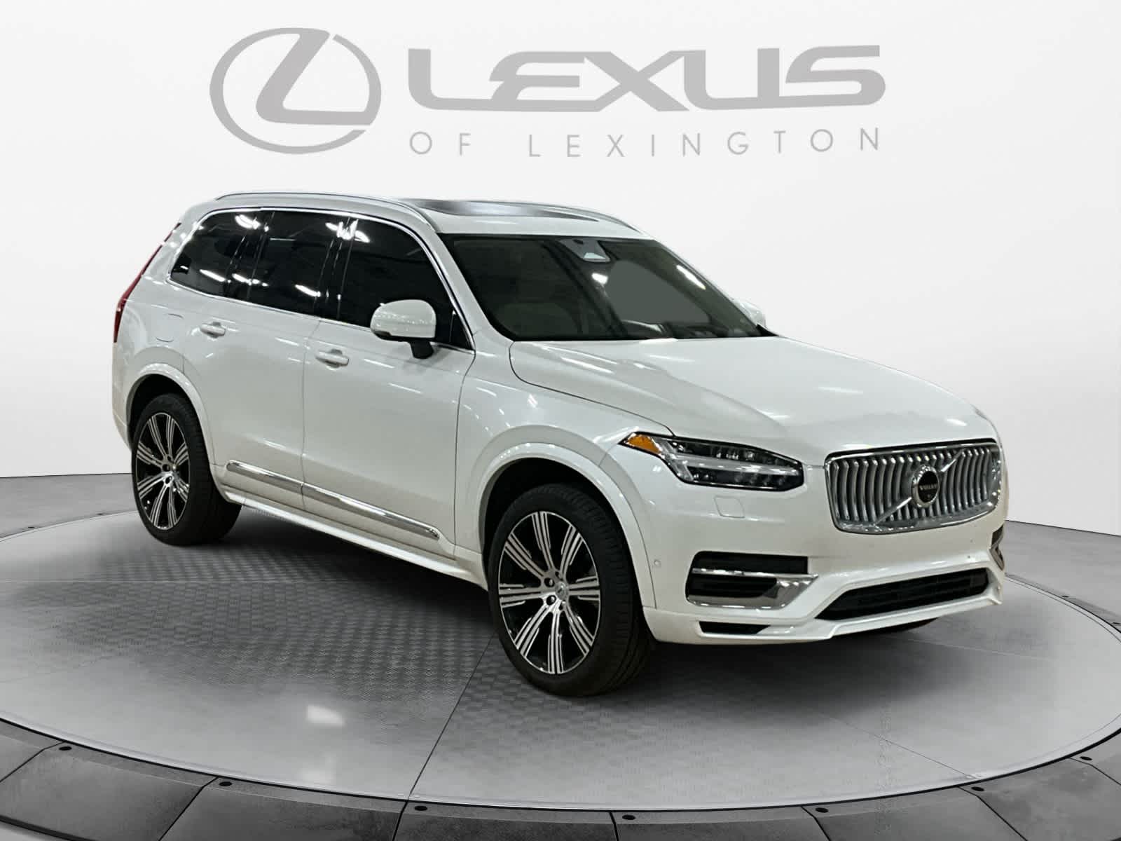2025 Volvo XC90 Plug-In Hybrid Ultra