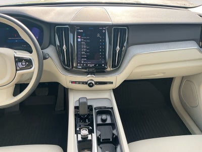 2025 Volvo XC60 Plus