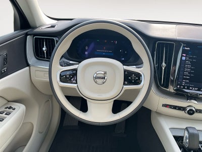 2025 Volvo XC60 Plus