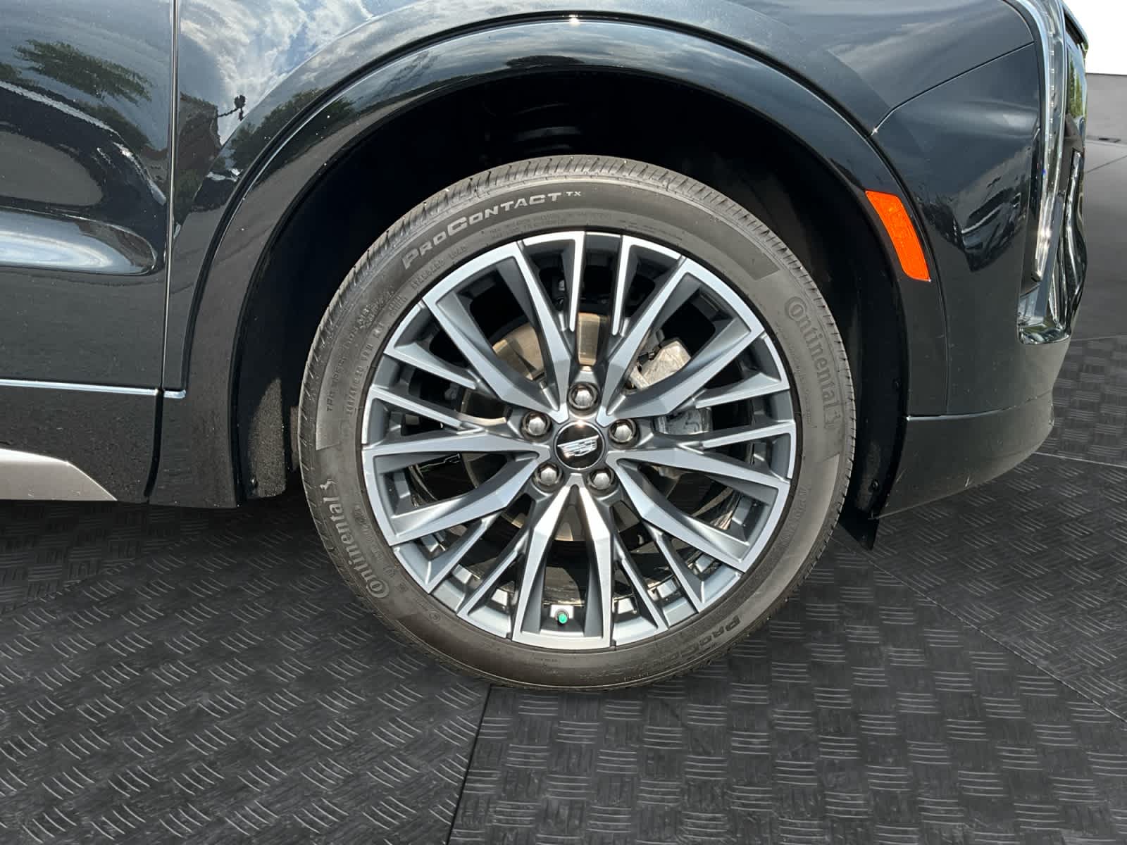 2024 Cadillac XT4 AWD Sport
