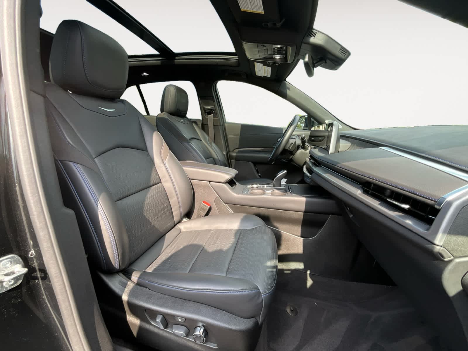 2024 Cadillac XT4 AWD Sport