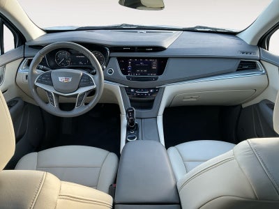 2022 Cadillac XT5 FWD Premium Luxury