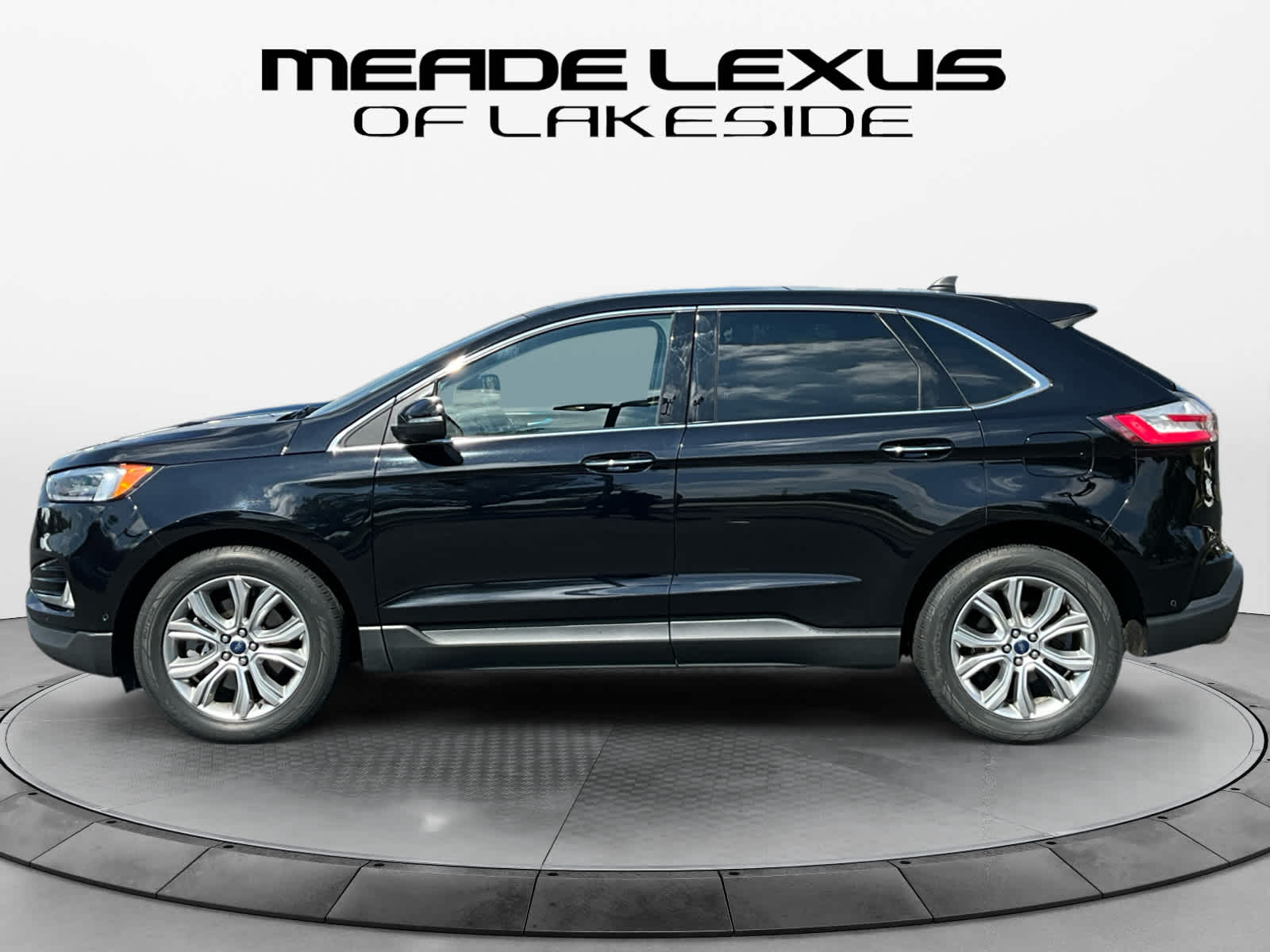 2020 Ford Edge Titanium