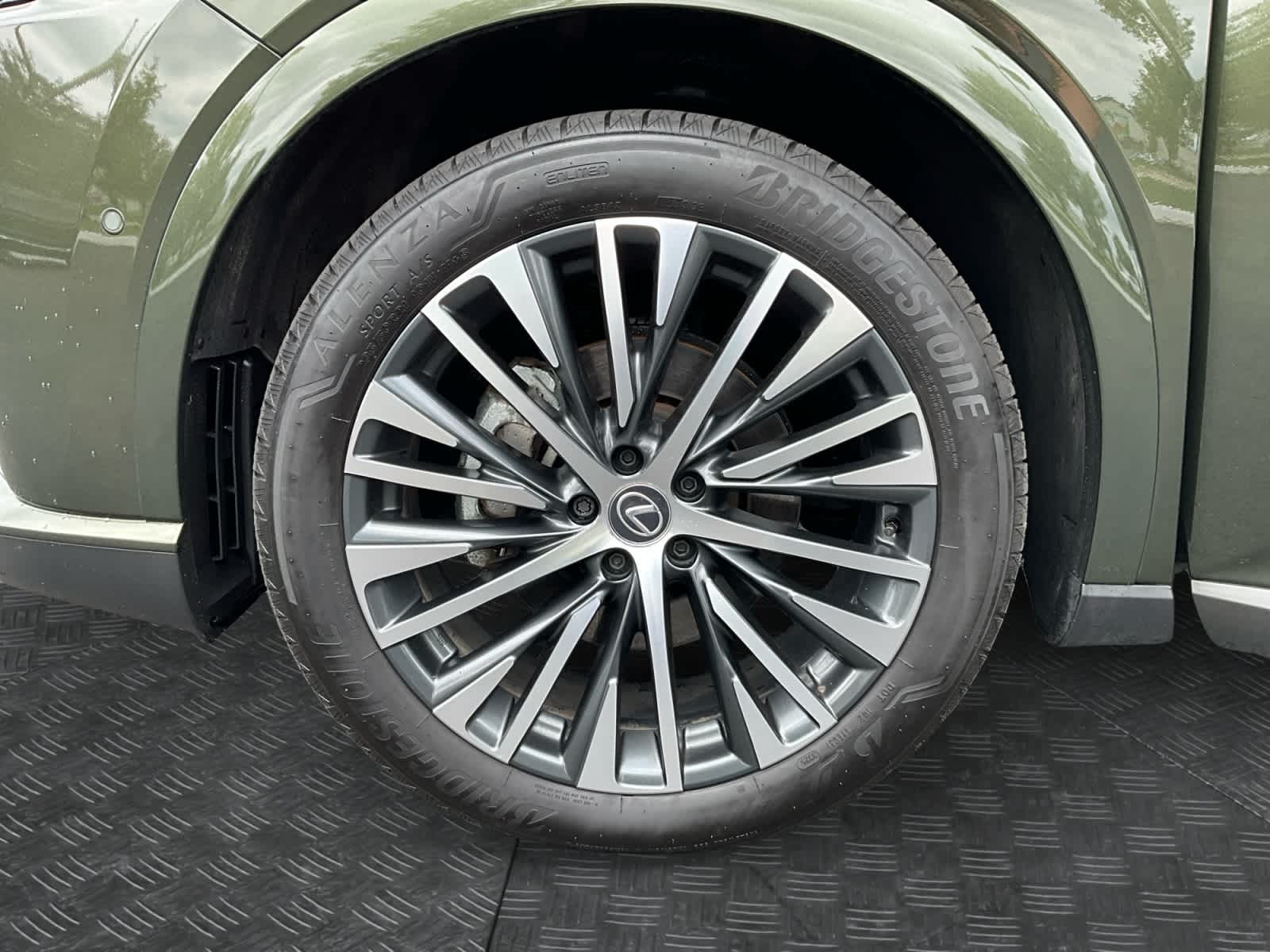 2025 Lexus RX Premium Plus