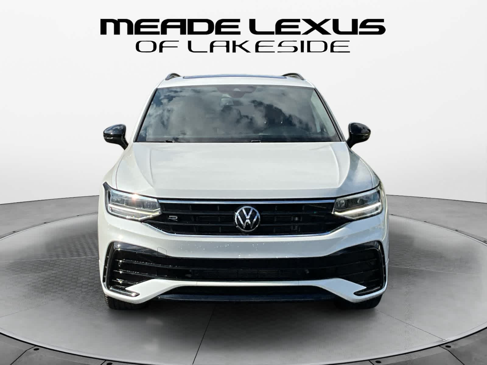 2024 Volkswagen Tiguan SE R-Line Black