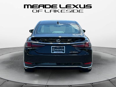 2025 Lexus ES 300h Luxury