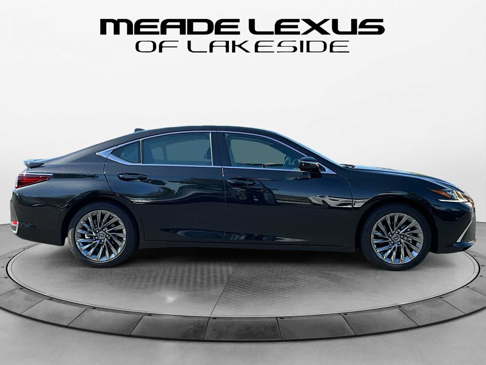 2025 Lexus ES 300h Ultra Luxury
