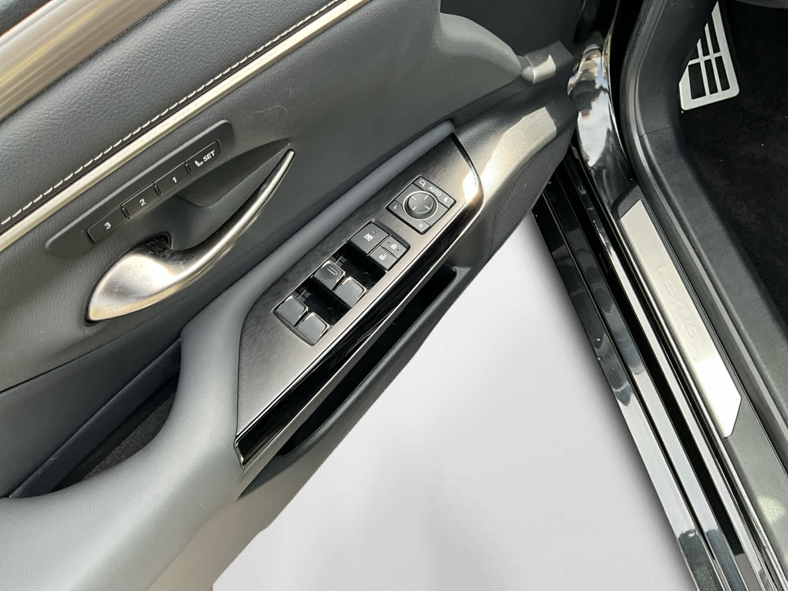 2023 Lexus ES 350 F SPORT Handling