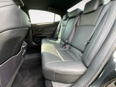 2023 Lexus ES 350 F SPORT Handling