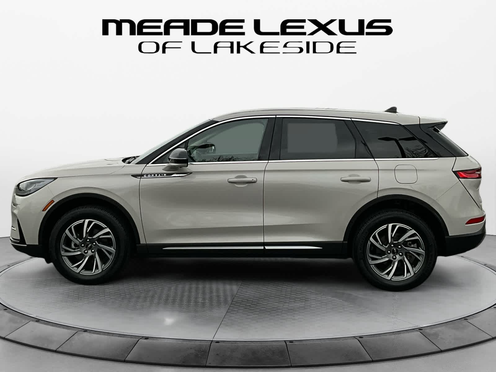 2023 Lincoln Corsair Standard