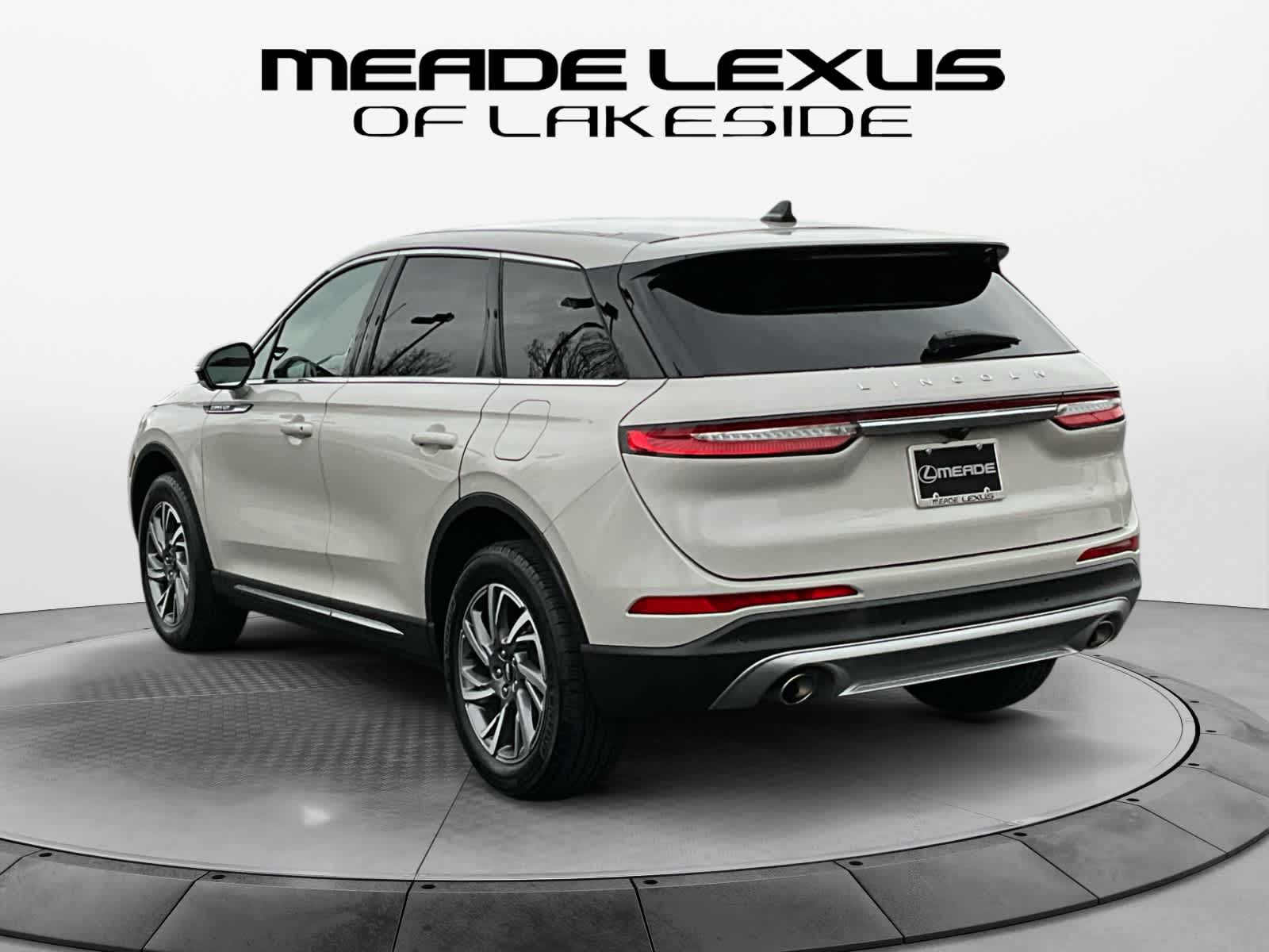 2023 Lincoln Corsair Standard