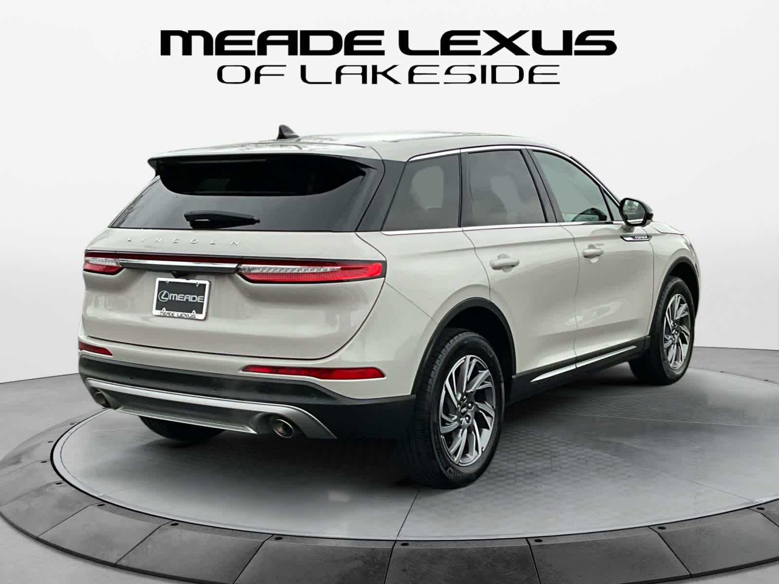 2023 Lincoln Corsair Standard