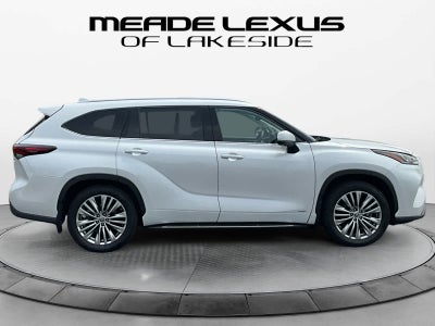 2024 Toyota Highlander Hybrid Platinum