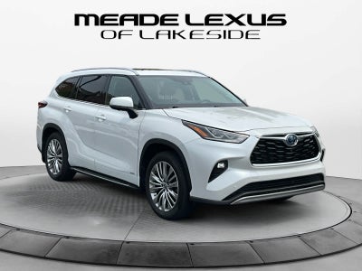 2024 Toyota Highlander Hybrid Platinum