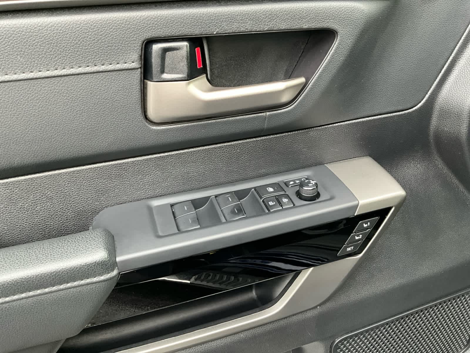 2023 Toyota Tundra Limited Hybrid