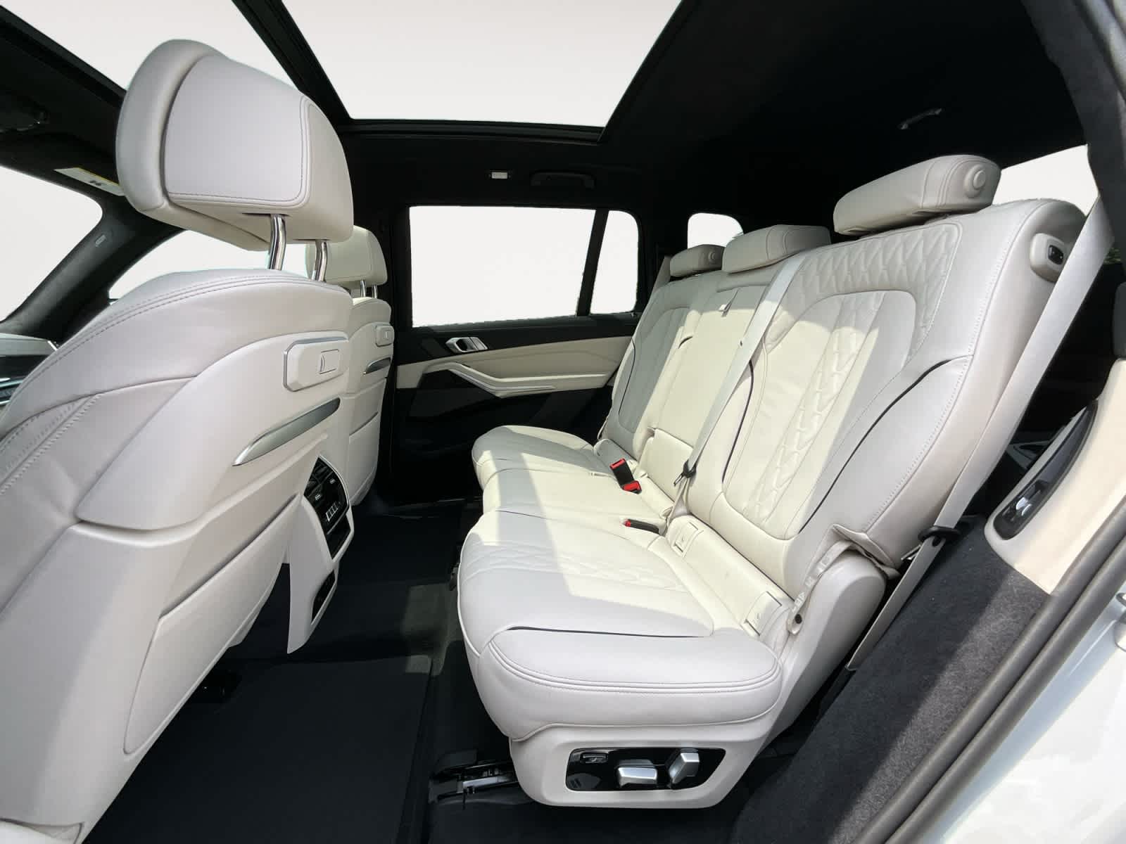 2026 BMW X7 xDrive40i xDrive40i