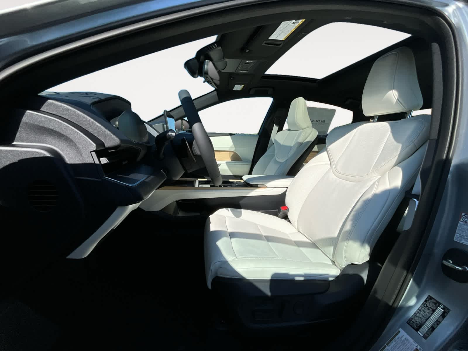2026 Lexus ES 350e Luxury