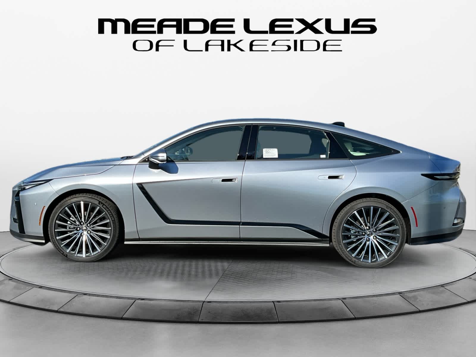 2026 Lexus ES 350e Luxury