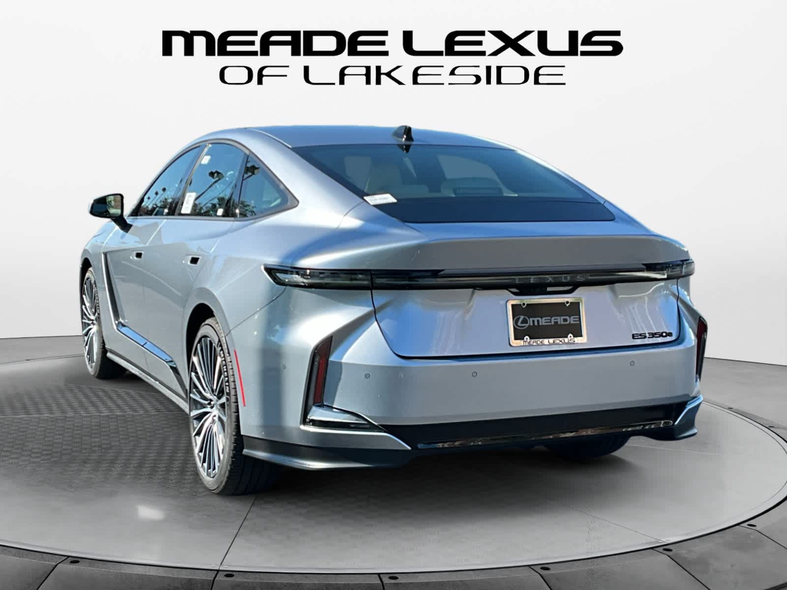 2026 Lexus ES 350e Luxury