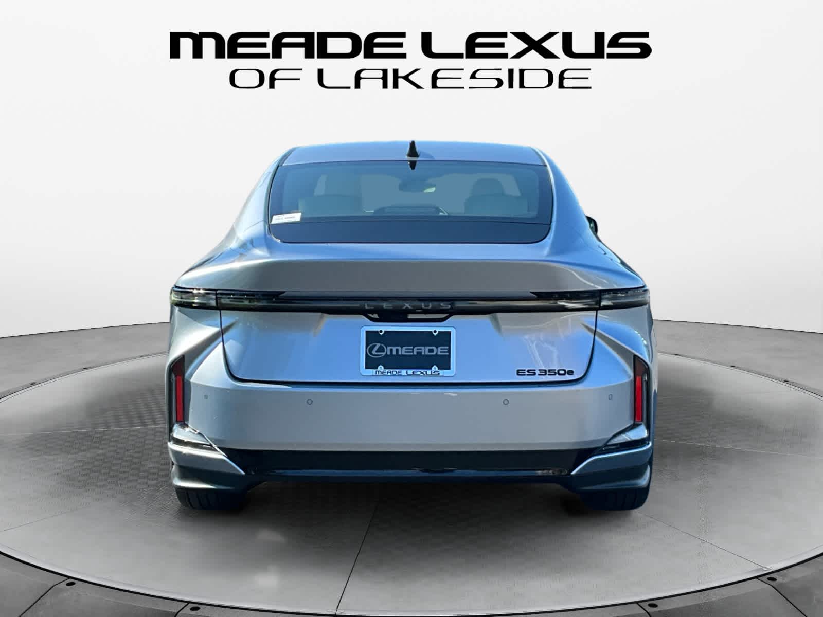 2026 Lexus ES 350e Luxury