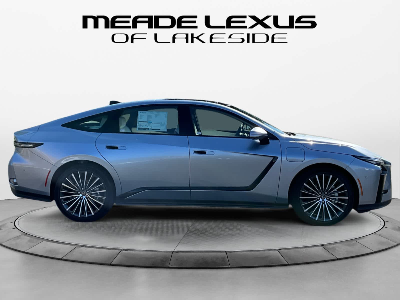 2026 Lexus ES 350e Luxury