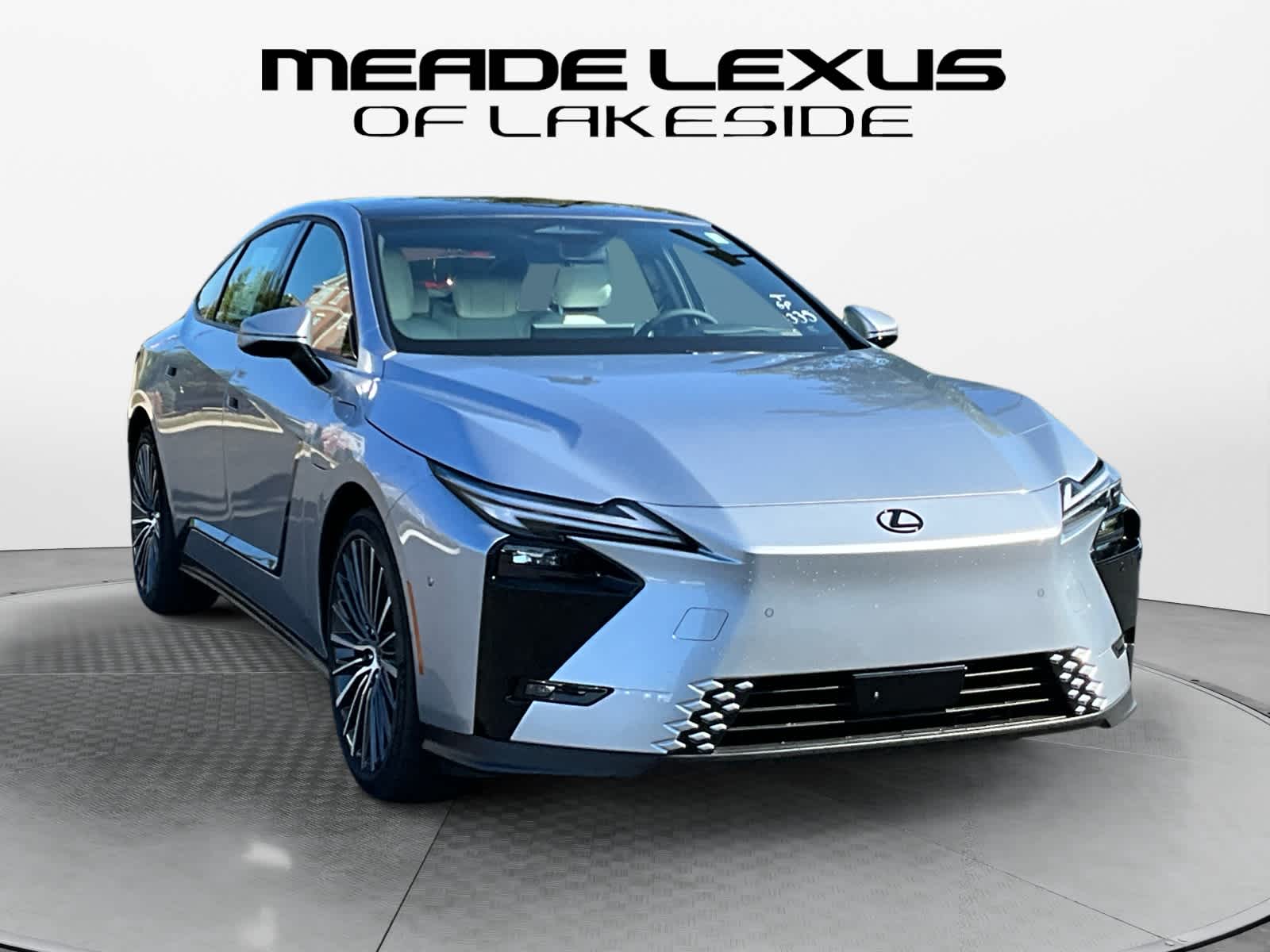 2026 Lexus ES 350e Luxury