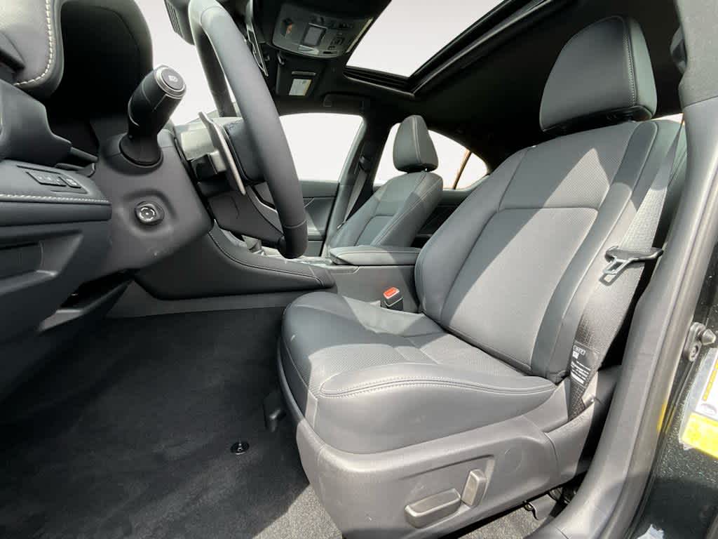 2026 Lexus IS 350 F SPORT Design