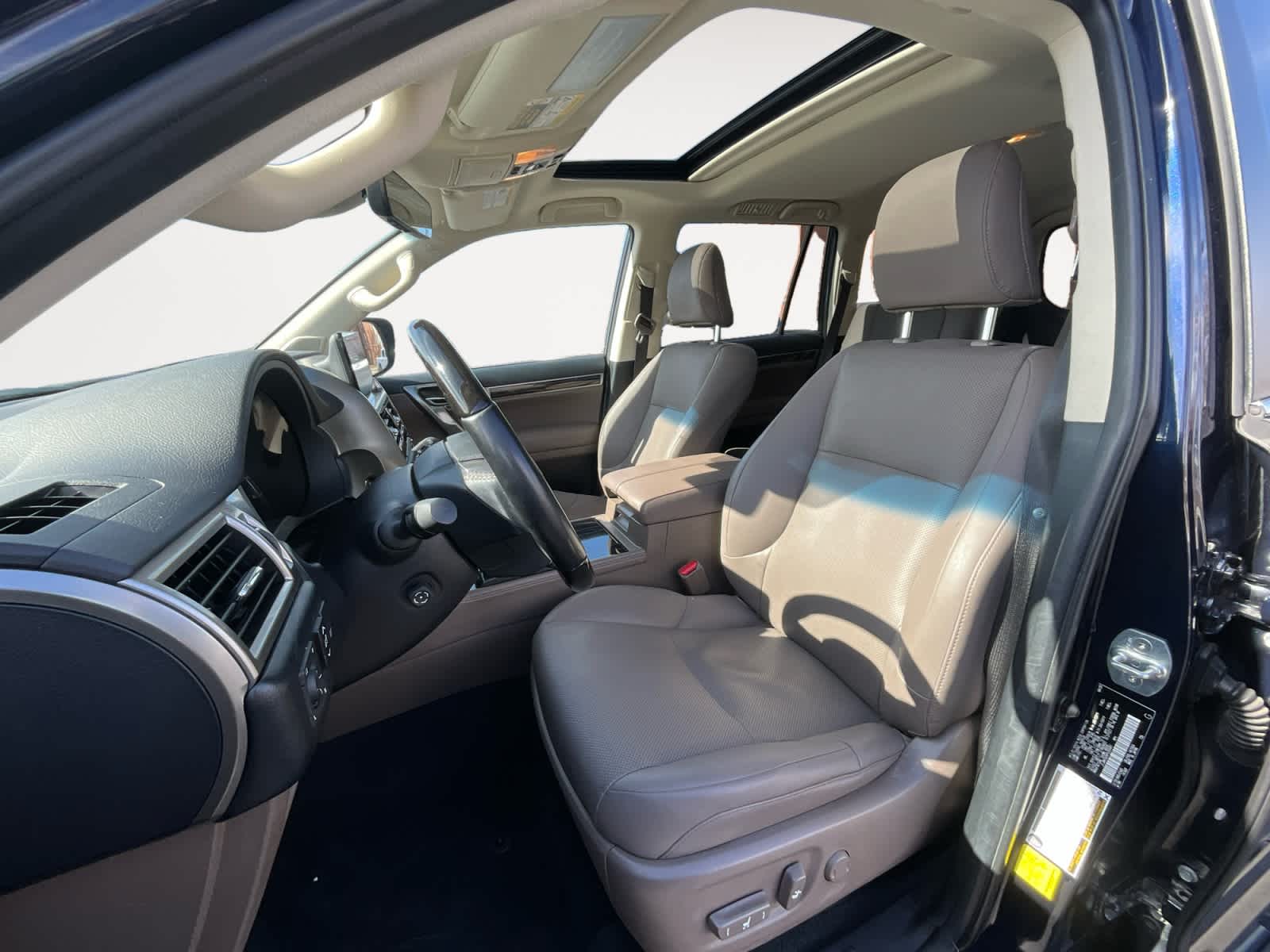 2023 Lexus GX Premium