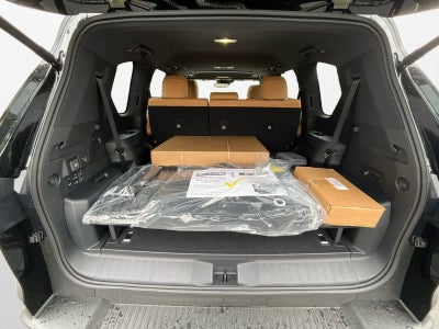 2026 Lexus LX 700h Luxury