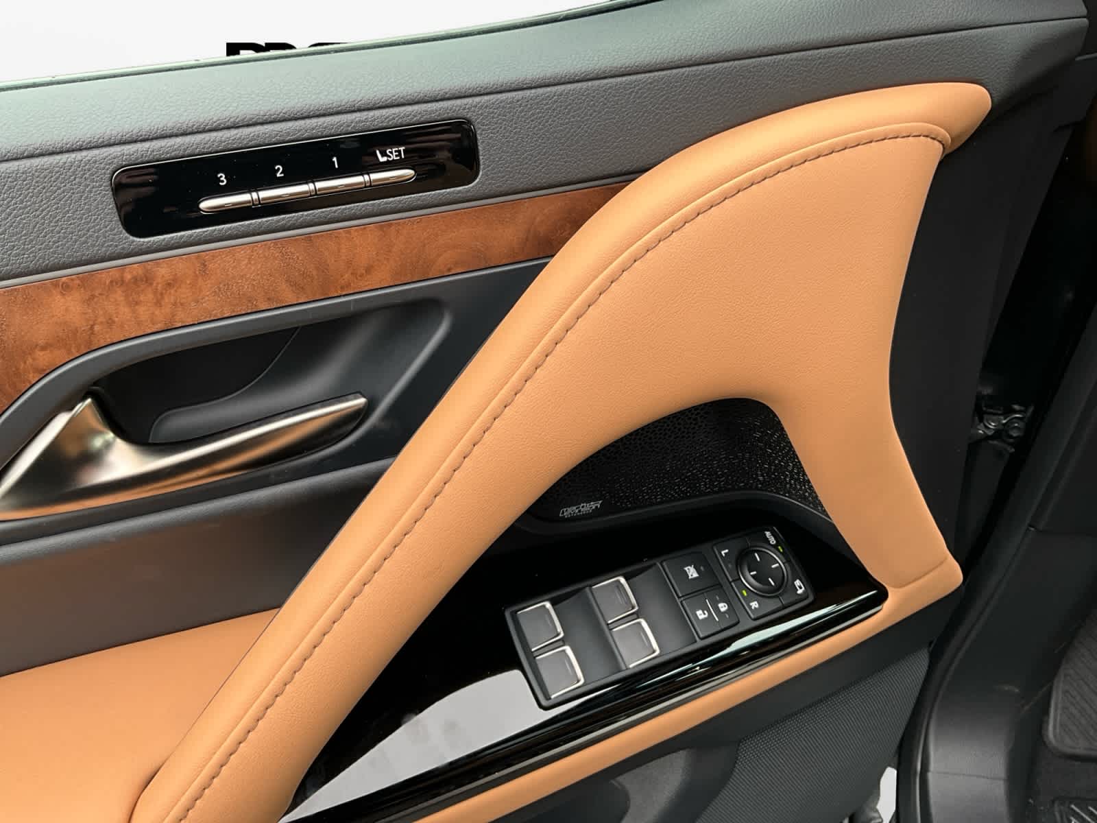 2026 Lexus LX 700h Luxury