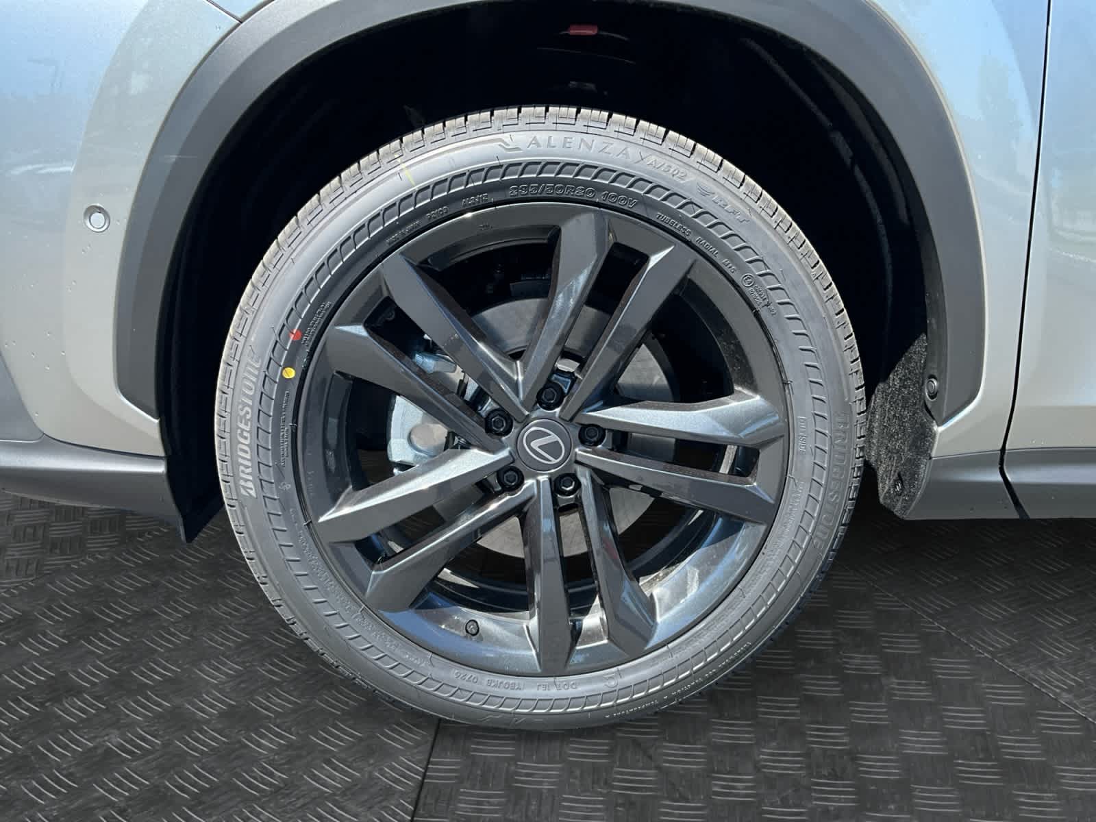 2026 Lexus NX 450h+ Luxury