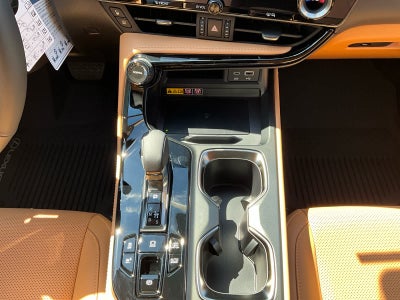 2026 Lexus NX 450h+ Luxury