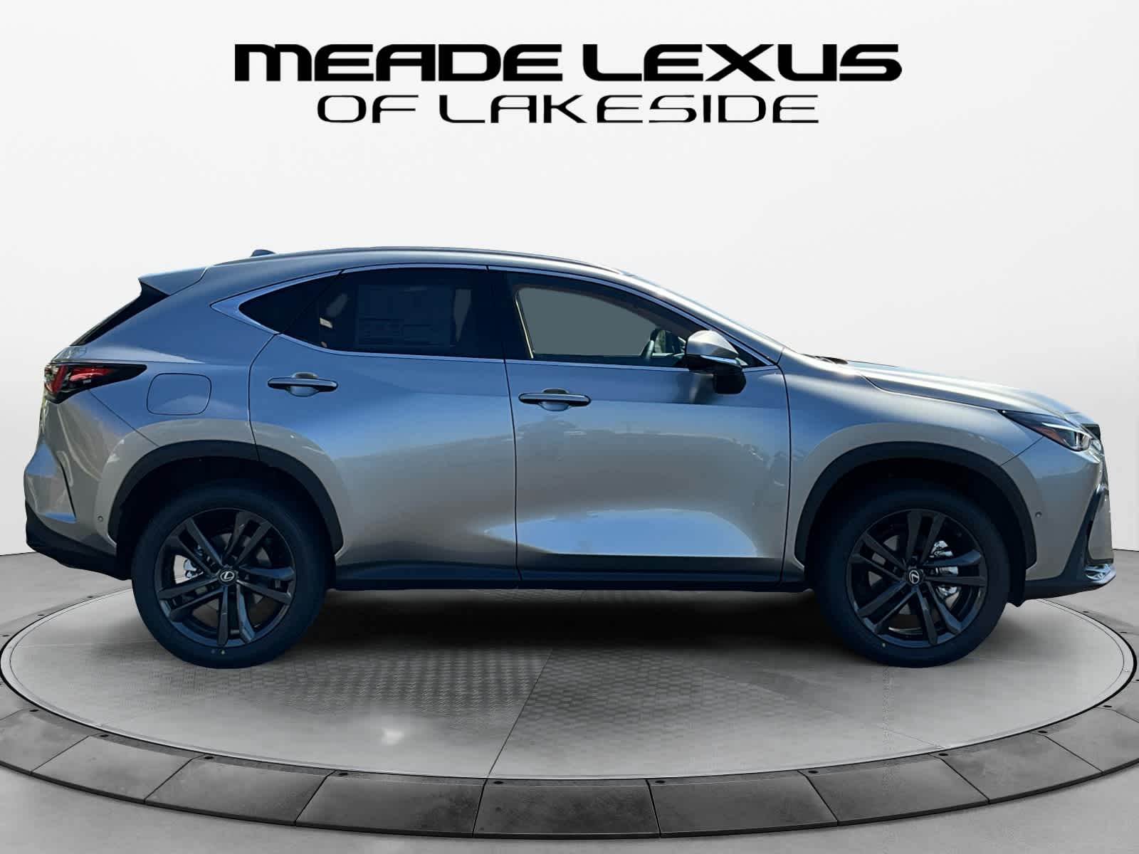 2026 Lexus NX 450h+ Luxury