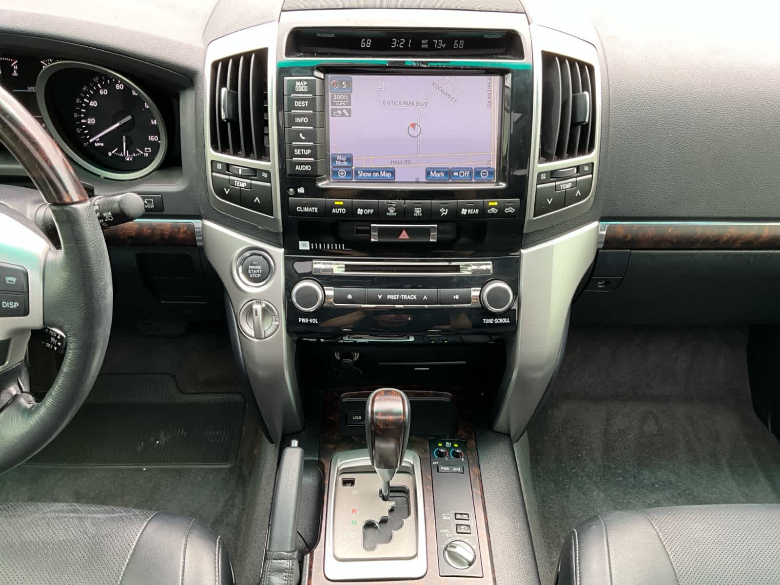 2014 Toyota Land Cruiser 4dr 4WD (Natl)