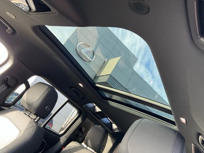 2023 Land Rover Defender X-Dynamic SE