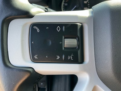 2023 Land Rover Defender X-Dynamic SE