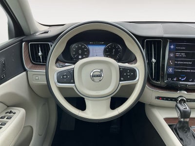 2021 Volvo XC60 Momentum